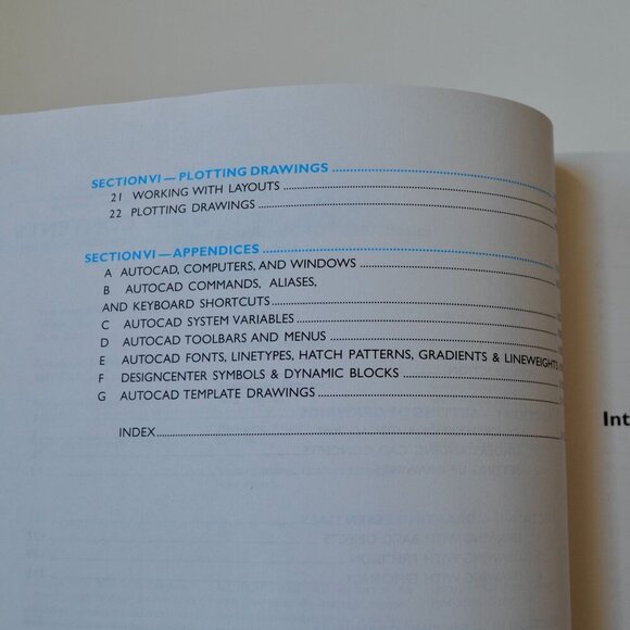Using AutoCAD 2007 Basics Ralph Grabowski Book with CD-ROM - Picture 5 of 6